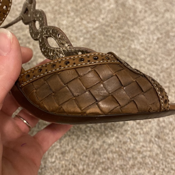 Bottega veneta ankle wrap t-strap sandals. Size 39 - Picture 14 of 16
